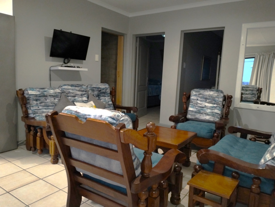 To Let 2 Bedroom Property for Rent in Wavecrest Eastern Cape